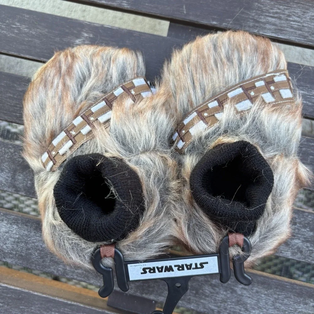 NWT Disney Star Wars Slippers Chewbacca  TODDLER / KIDS Brown Faux Fur Sz M 7-8